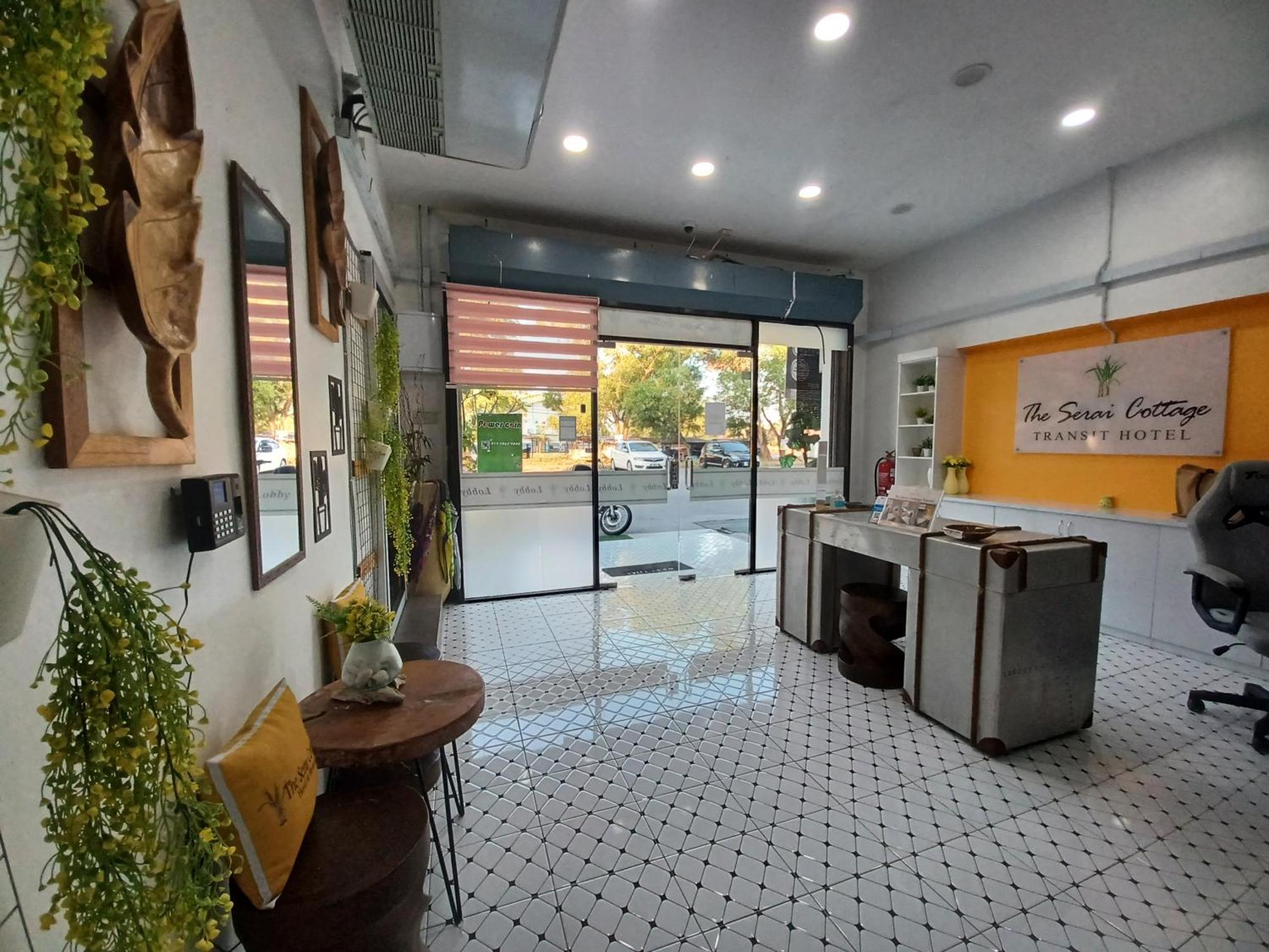 The Serai Cottage Transit Hotel 甘榜贡巴达 外观 照片