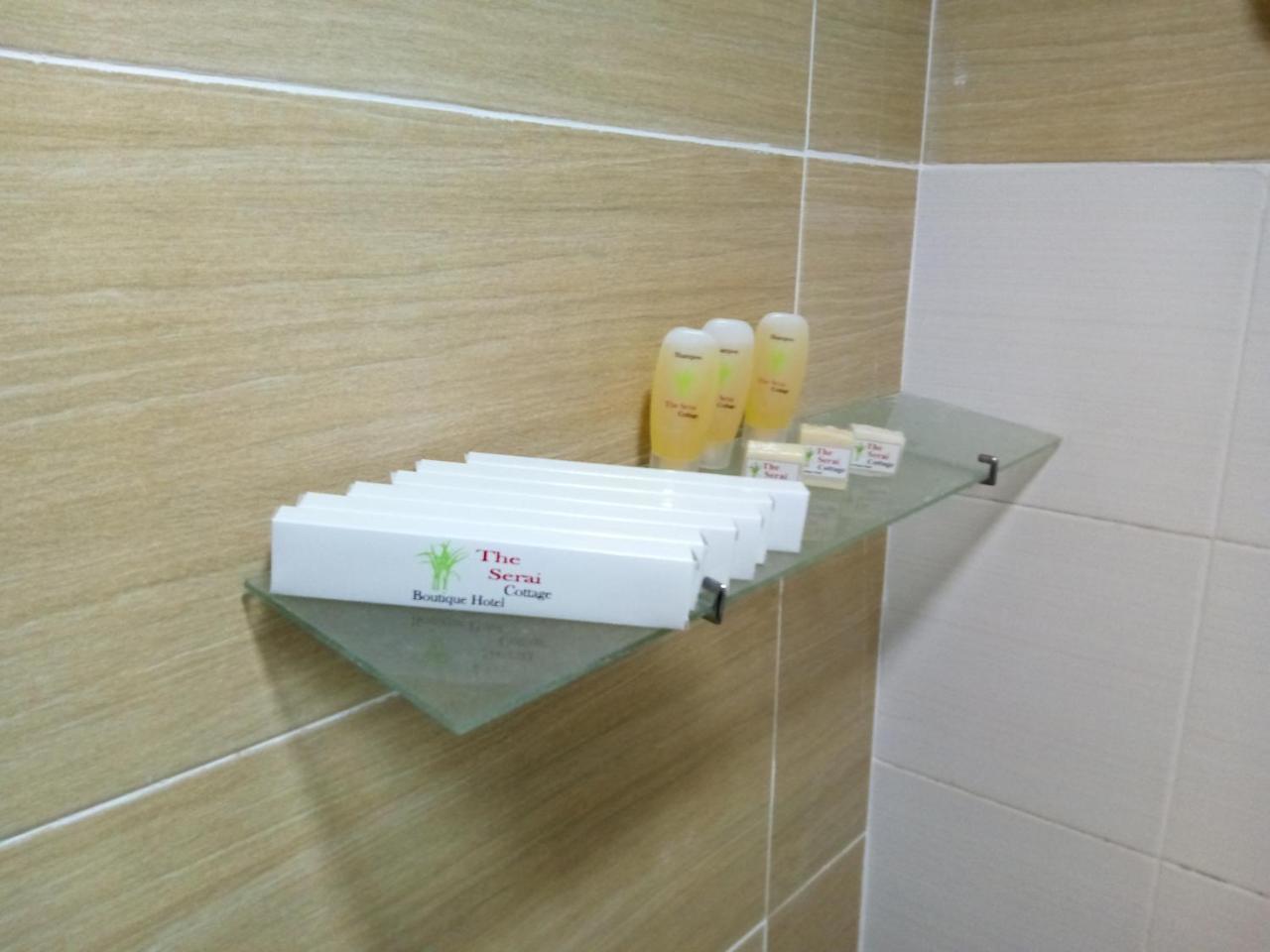 The Serai Cottage Transit Hotel 甘榜贡巴达 外观 照片